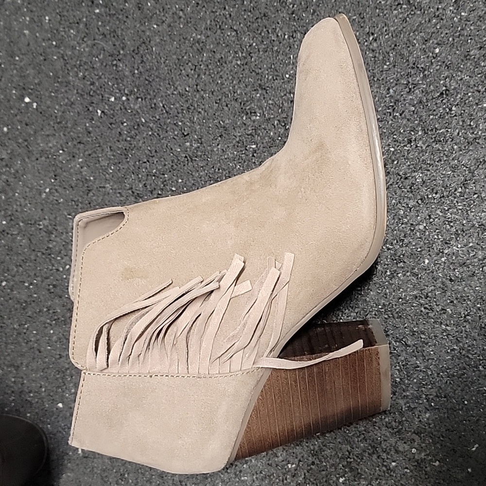 Bootie - Picture 4 of 4